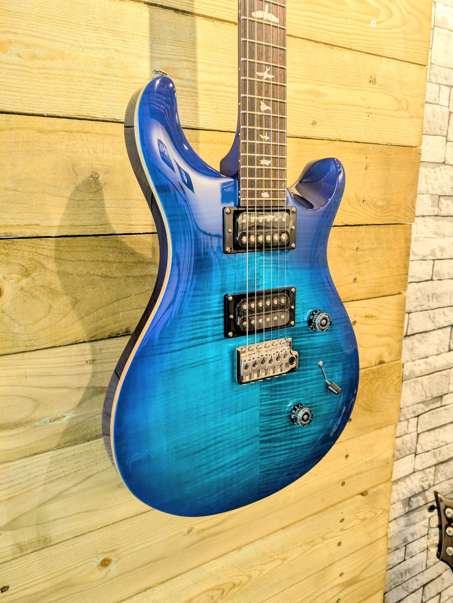 PRS Limited Edition SE Custom 24 Electric Guitar in Lake Blue