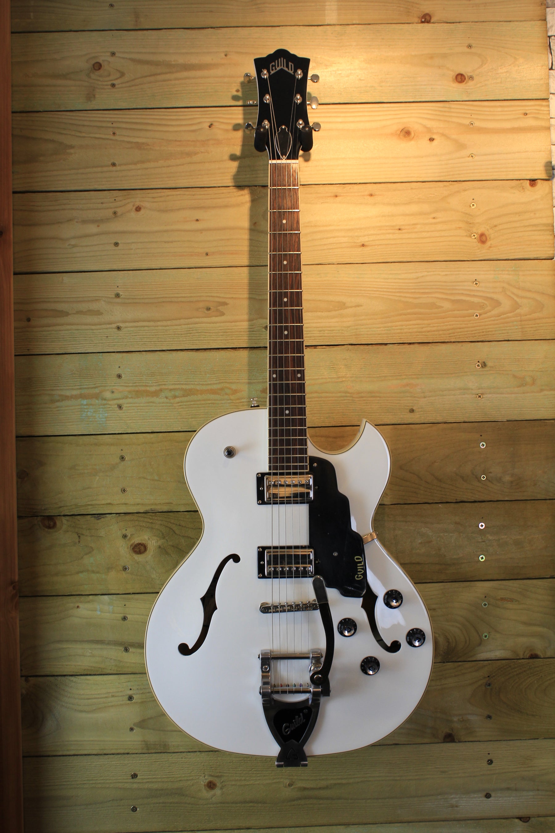 Guild Starfire I SC Snowcrest White