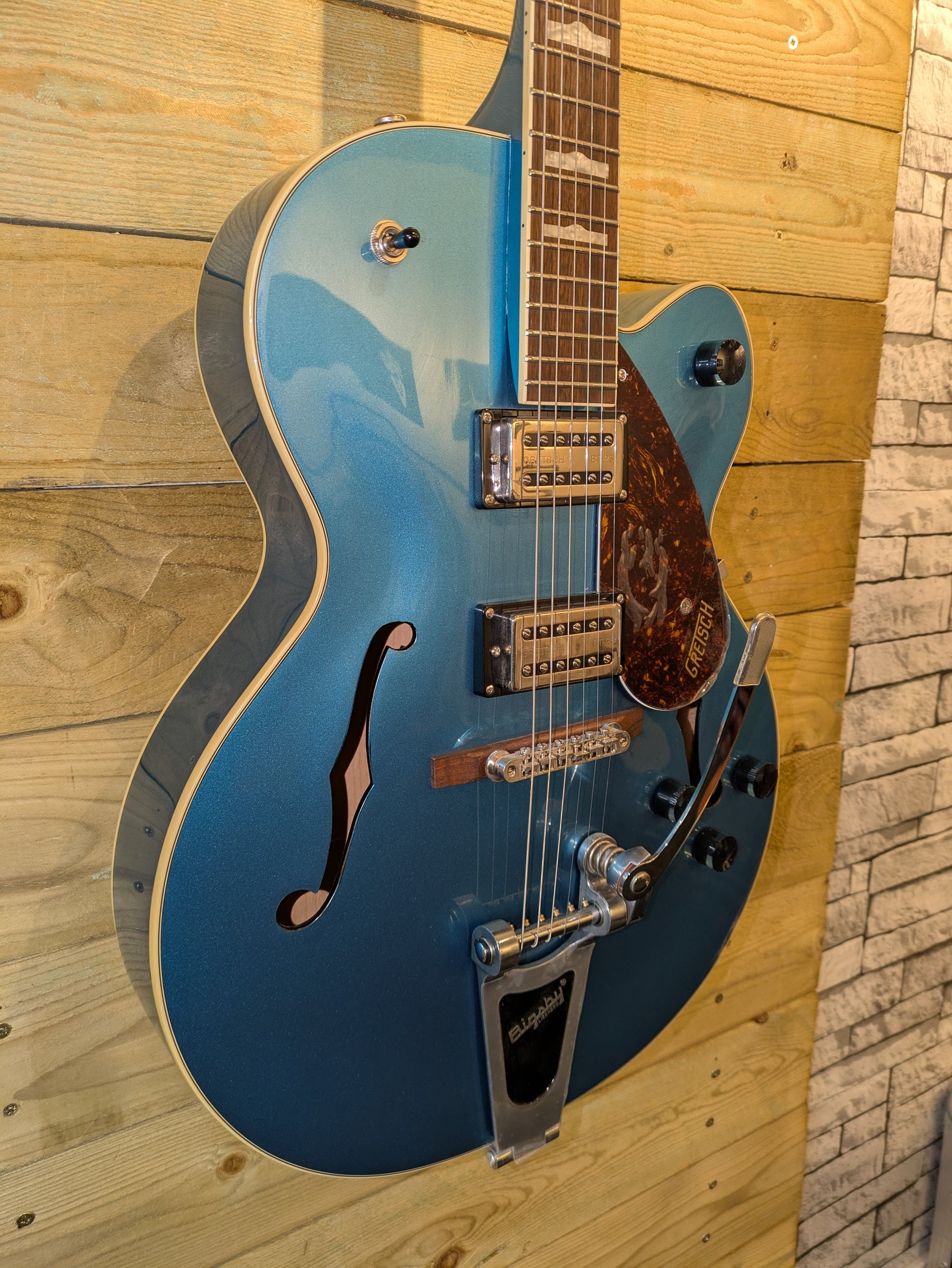 Gretsch G2420T Streamliner